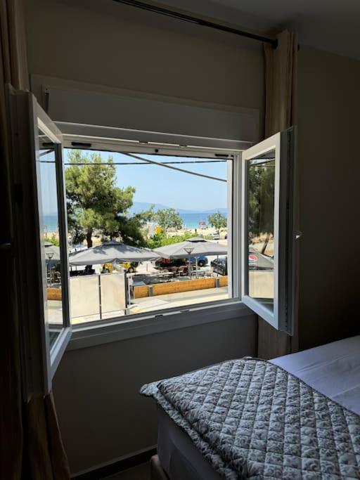 Seaviewapartment Ofrínion 外观 照片